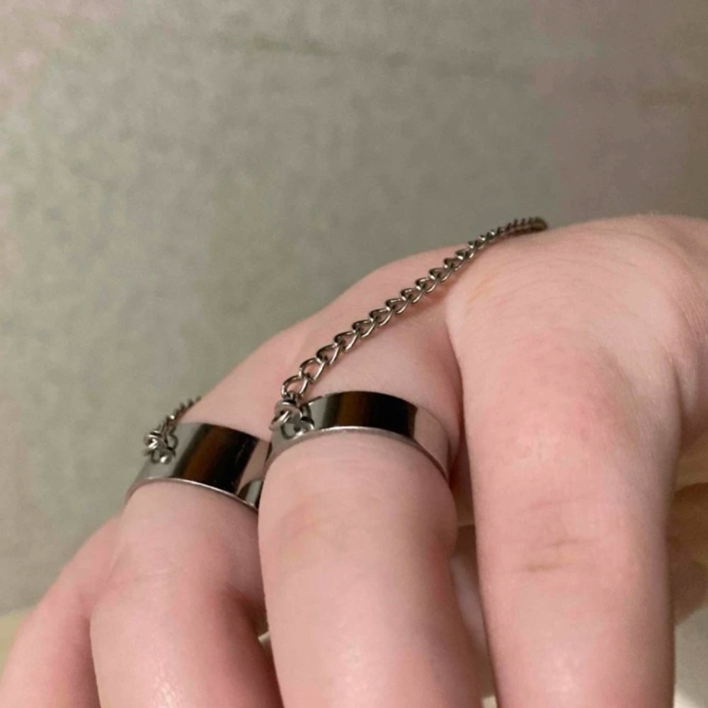🎀 Awesome Rounded Mitten Chain Linked 4 Finger Adjustable Rings 🎀 - Picture 2 of 6